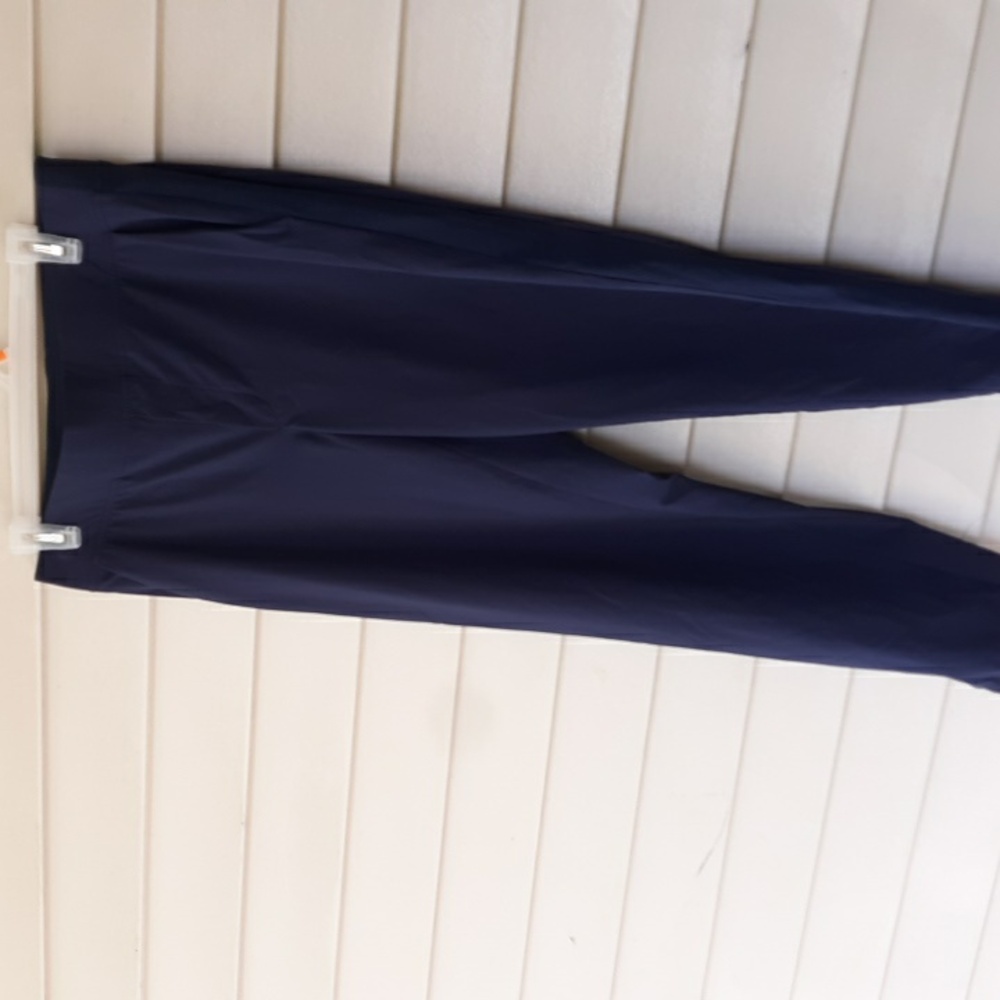 Athleta endless high rise pant for travel hiking navy blue